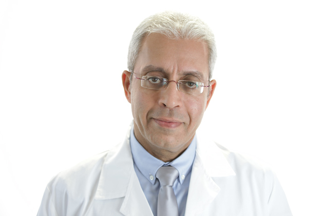 Арон Амир - специалист по реконструктивной и пластической хирургии