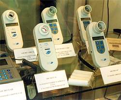 ЗДРАВООХРАНЕНИЕ 2002 - Micro Medical