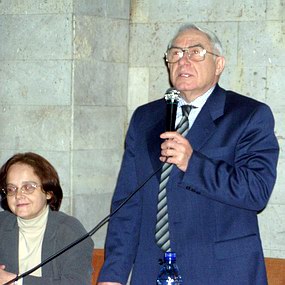 Академик В.Н. Серов - Презентация нового учебного центра для врачей акушеров-гинекологов в НЦАГиП РАМН - Специальный репортаж РМС-Экспо